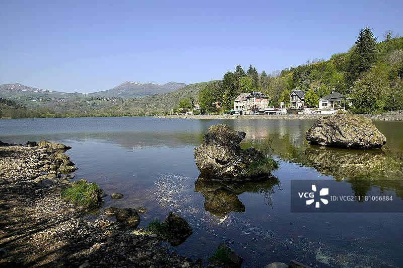 尚邦火山湖，多尔山，桑西地块，奥弗涅火山自然公园，多姆山，奥弗涅，法国，欧洲图片素材