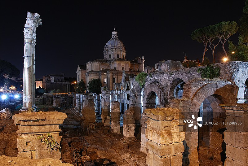 意大利罗马，罗马广场的和谐神庙图片素材