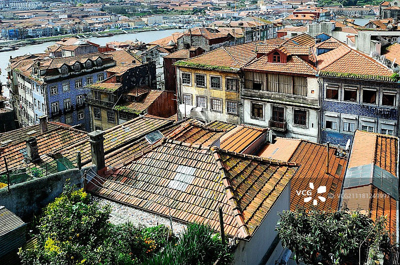 葡萄牙波尔图的屋顶建筑图片素材