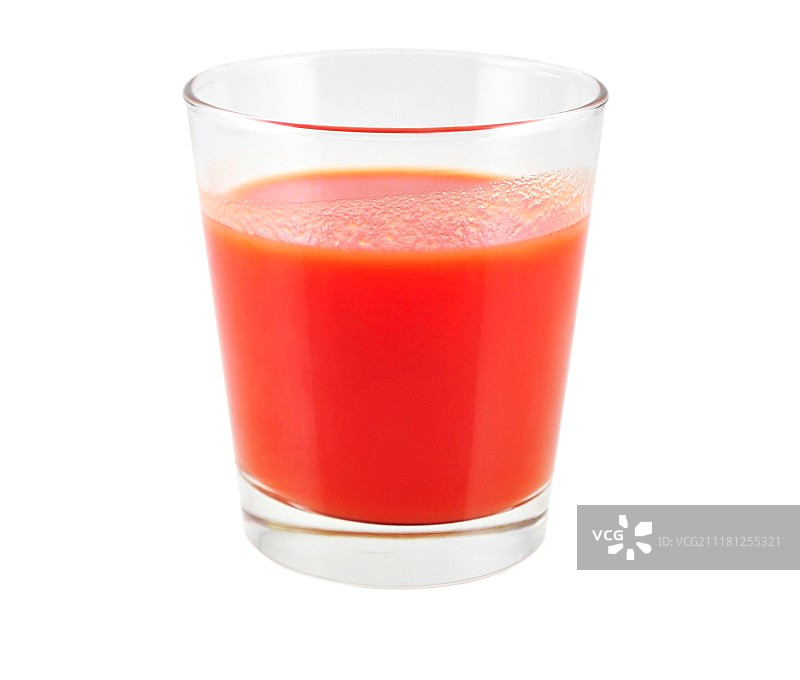 白色背景下的番茄汁图片素材