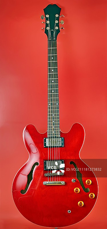 红色电吉他影棚拍摄图片素材