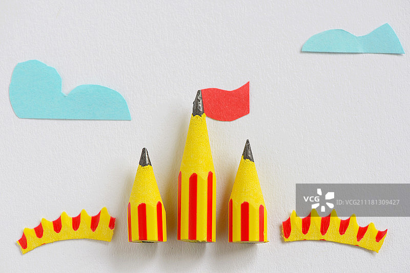 纸上铅笔画的马戏团帐篷图片素材