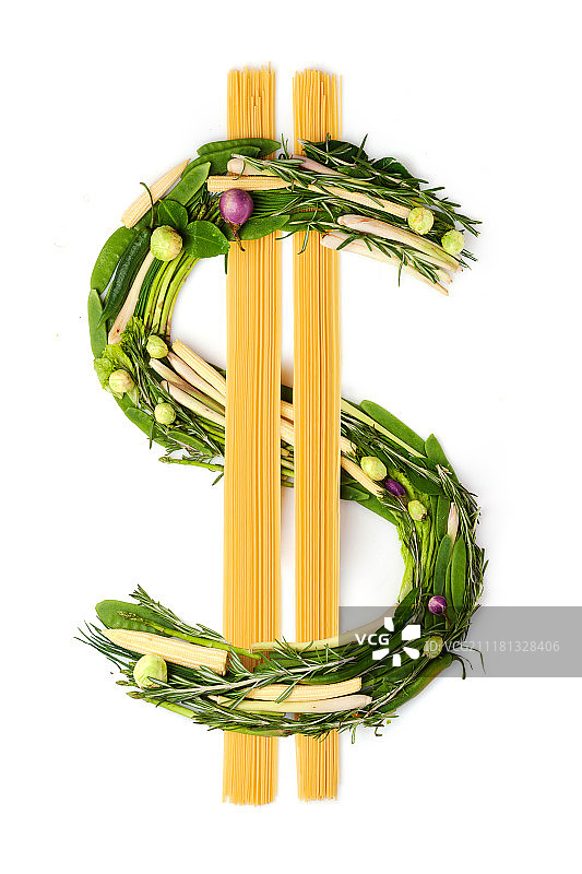 用绿色蔬菜和面条制成的美元符号图片素材
