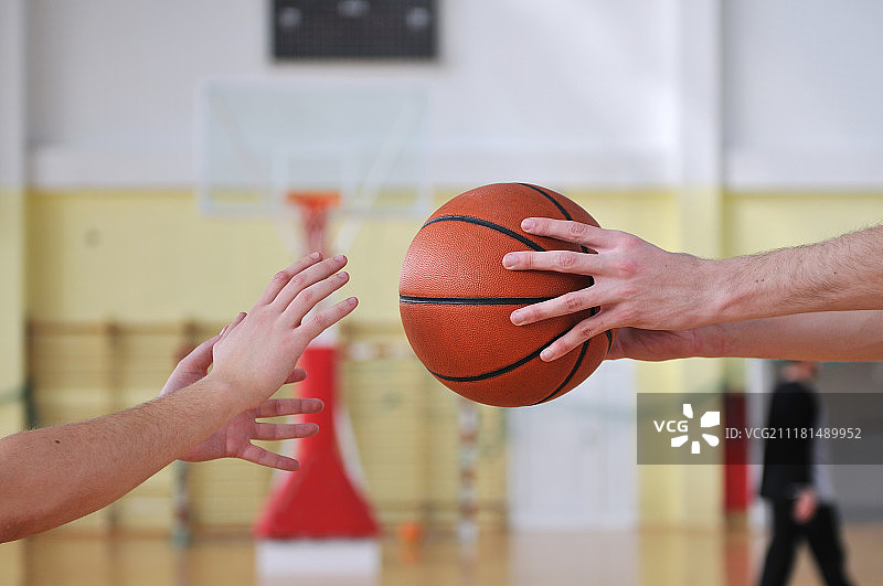 学校体育馆篮球比赛概念图片素材