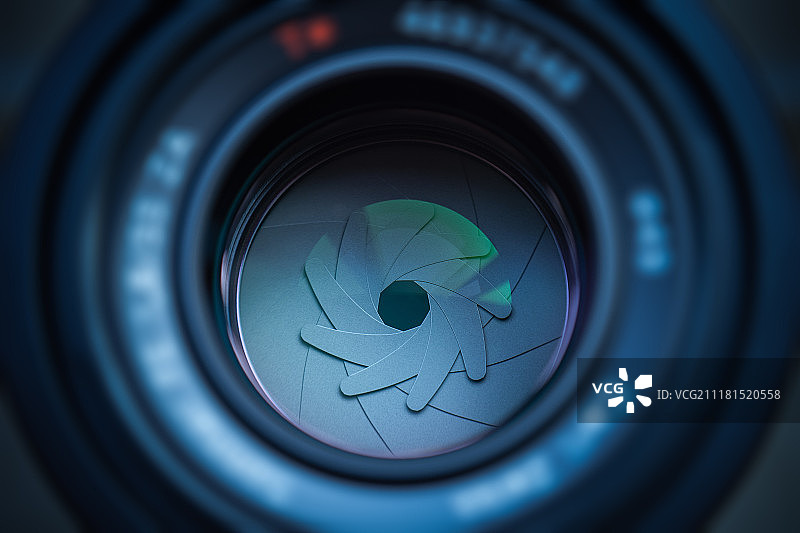 高精密仪器镜头的光圈特写图片素材