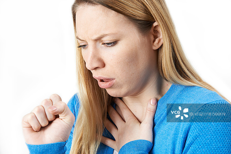 年轻女子咳嗽图片素材