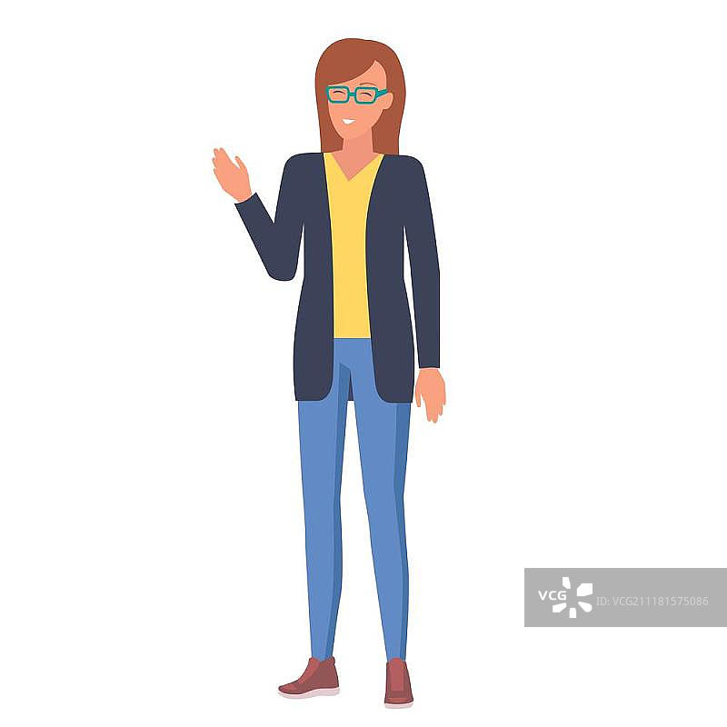 戴眼镜举手的女人插画。戴眼镜、穿蓝色夹克、黄色衬衫、牛仔裤和皮靴的女人站着微笑并挥手。友好的员工矢量插画。图片素材