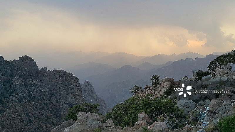 连绵群山图片素材