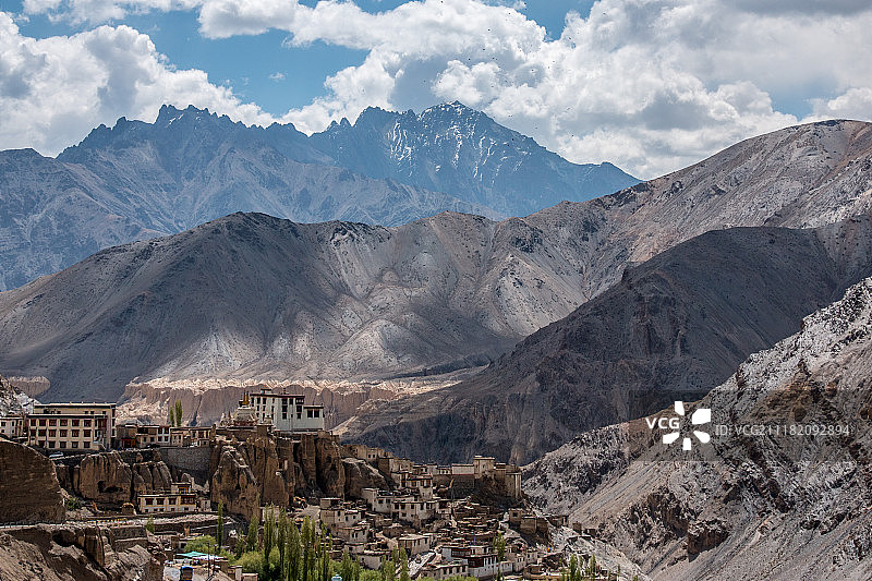 拉玛依鲁寺图片素材