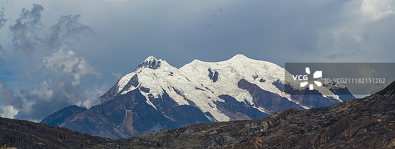 伊利马尼峰图片素材