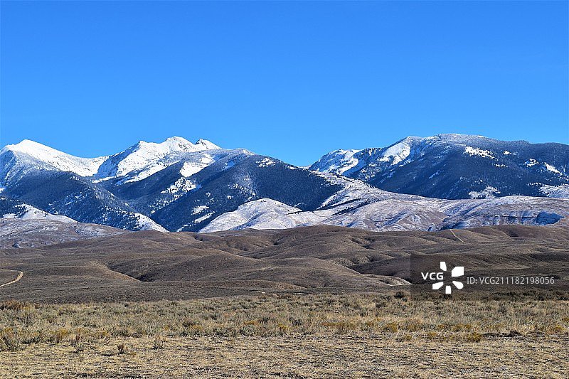 锯齿山脉图片素材