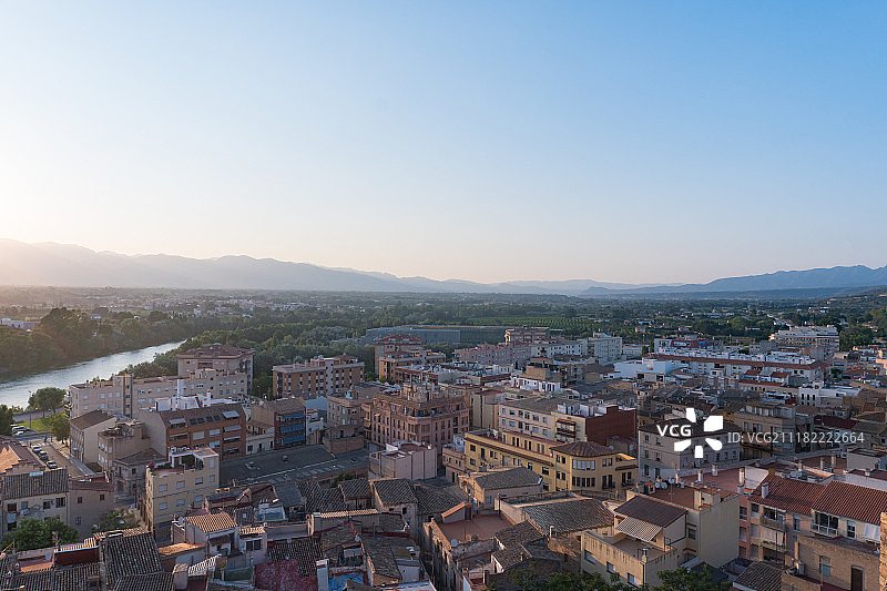 鸟瞰西班牙托尔托萨古镇风光图片素材
