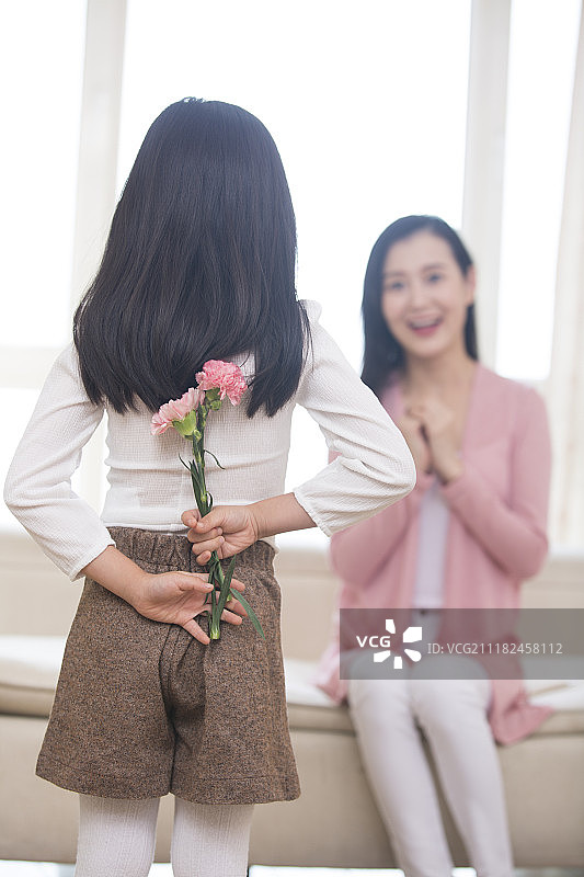 快乐的母女倆图片素材