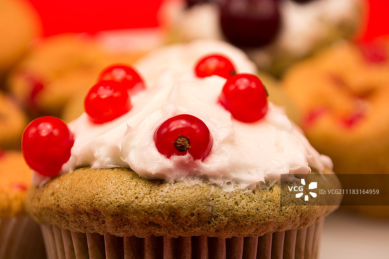 醋栗纸杯蛋糕特写图片素材