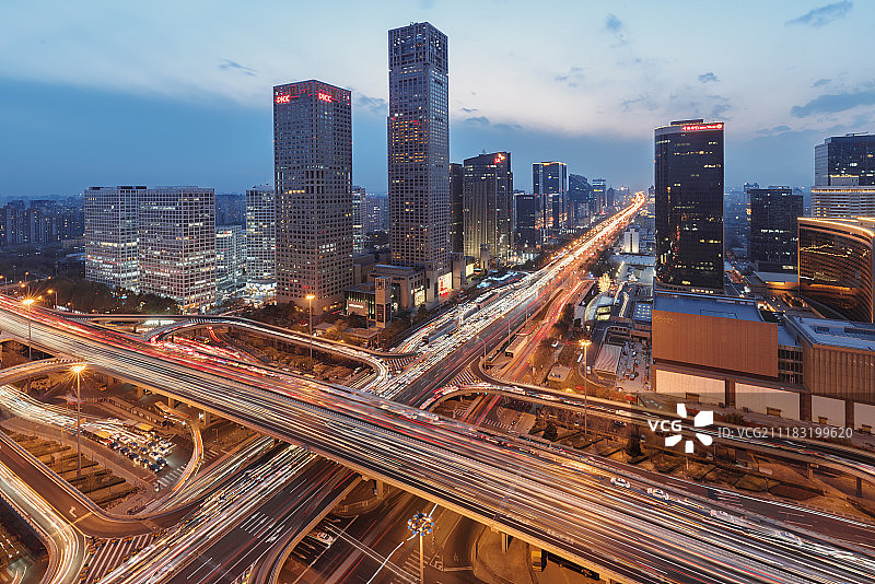 俯瞰日落时分华的北京CBD国贸桥图片素材