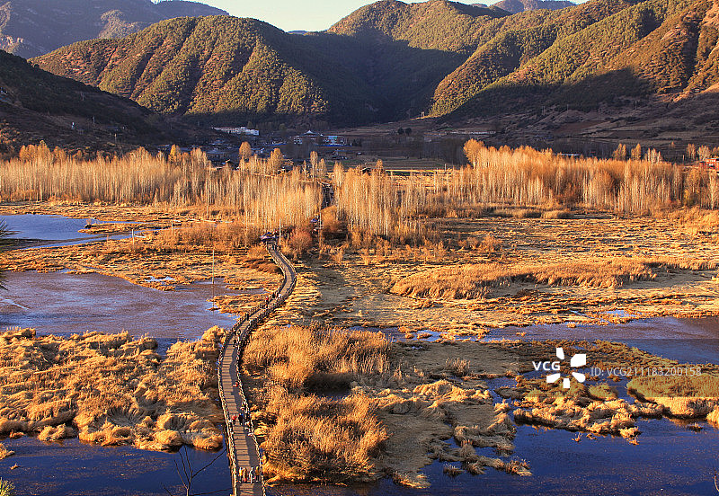 四川凉山中国第一鹊桥图片素材