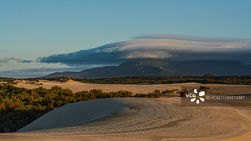 荚状云图片素材