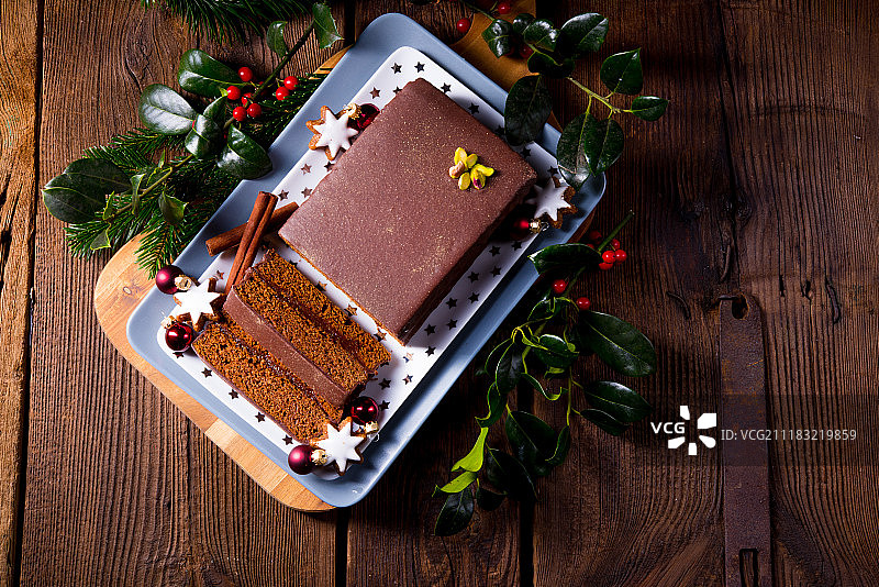 美味巧克力姜饼配李子酱馅图片素材