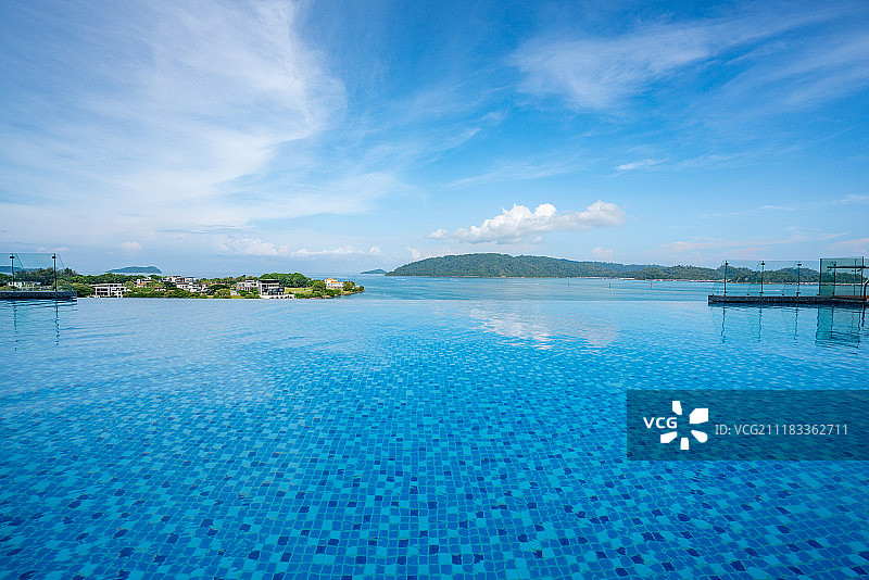 高级酒店无边泳池图片素材