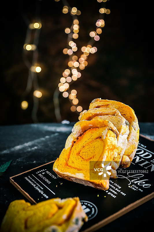 万圣节南瓜烘焙面包吐司暗调图片素材