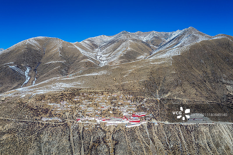 西藏直贡梯寺航拍图片素材