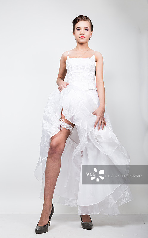穿着婚纱的女人图片素材