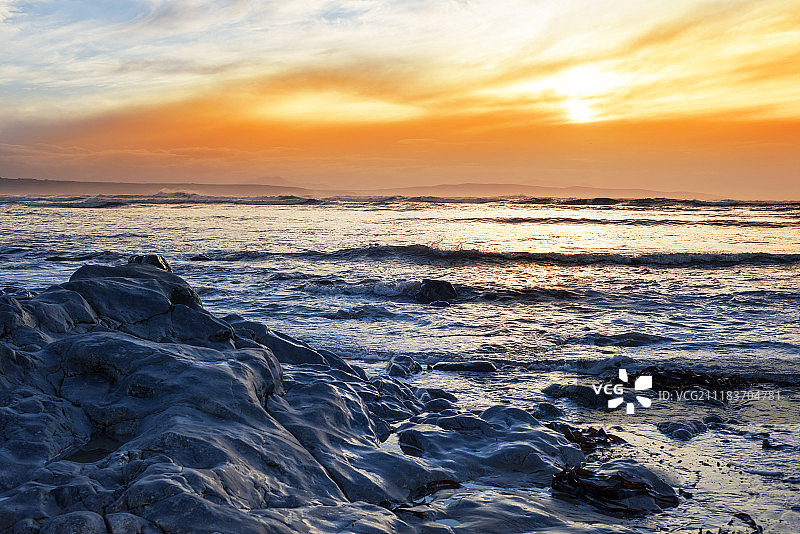 岩石海滩的蓝色岩石图片素材