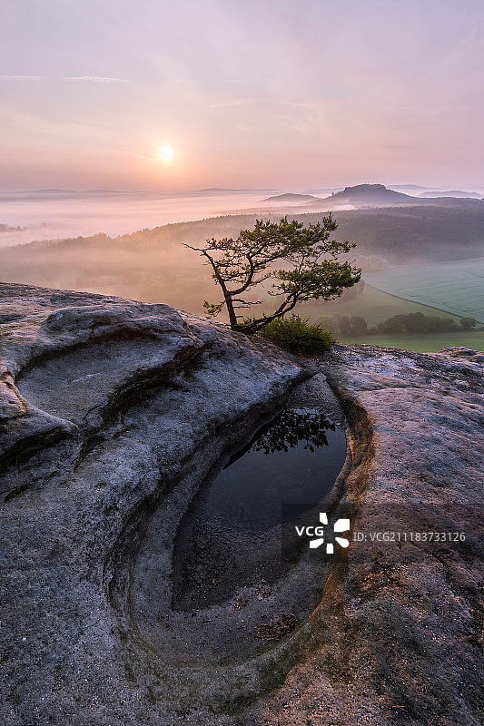 星期天早上图片素材