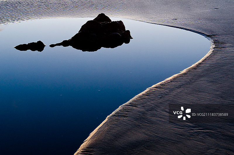 萨姆纳海滩岩石池图片素材