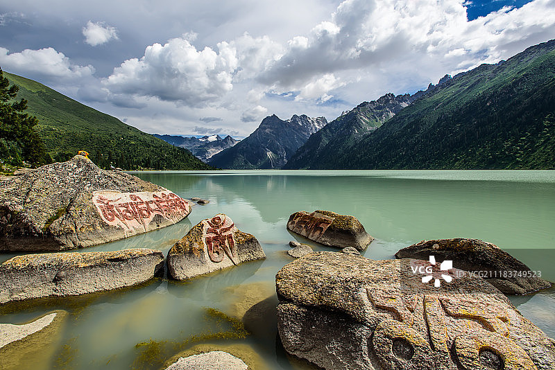 新路海玛尼石图片素材