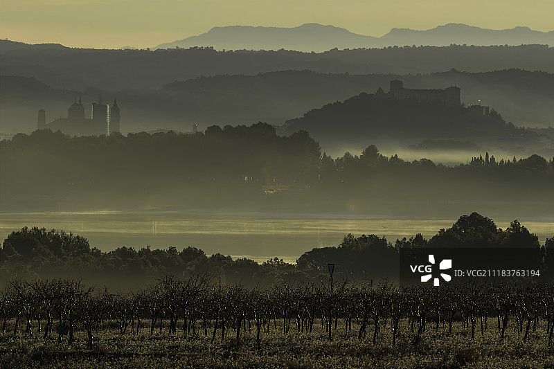 阿尔凯斯镇日出图片素材