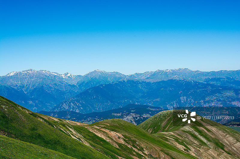 土耳其阿尔特温高地山景图片素材