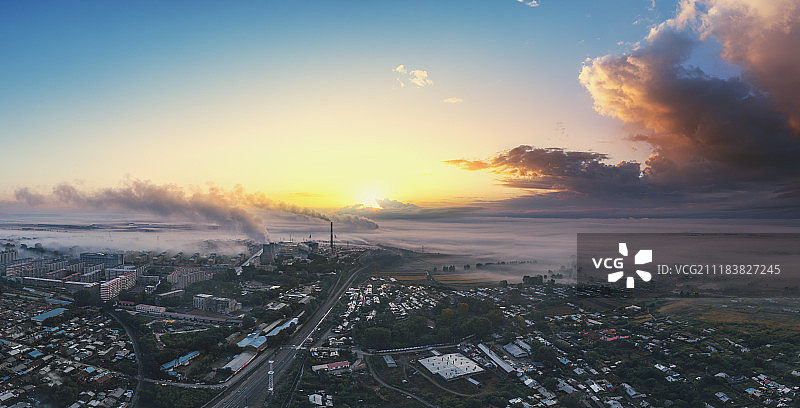 东北北安小镇日出图片素材