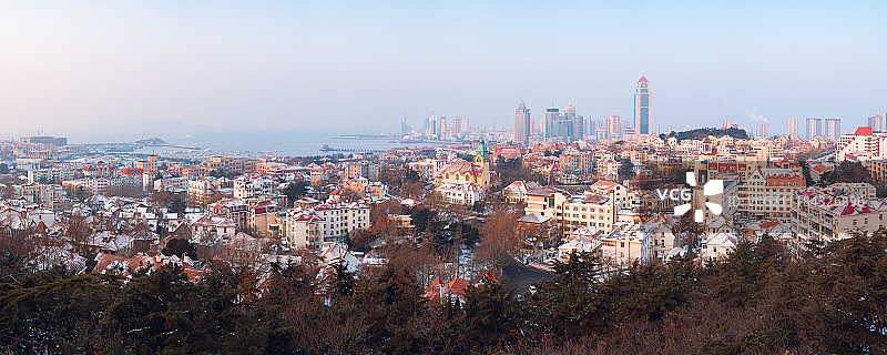 青岛西部老城区雪景图片素材