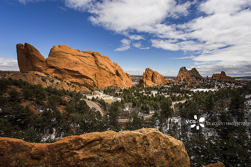 阳光明媚图片素材