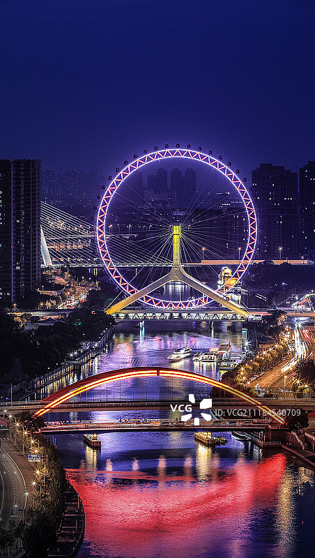 天津夜景天津之眼和金刚桥图片素材