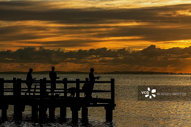 钓鱼时间图片素材