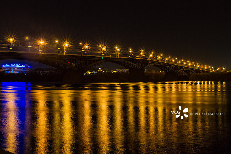 夜间桥梁图片素材
