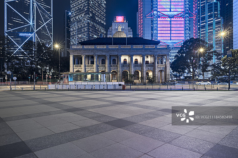 香港CBD现代和古代地标建筑及广场夜景图片素材