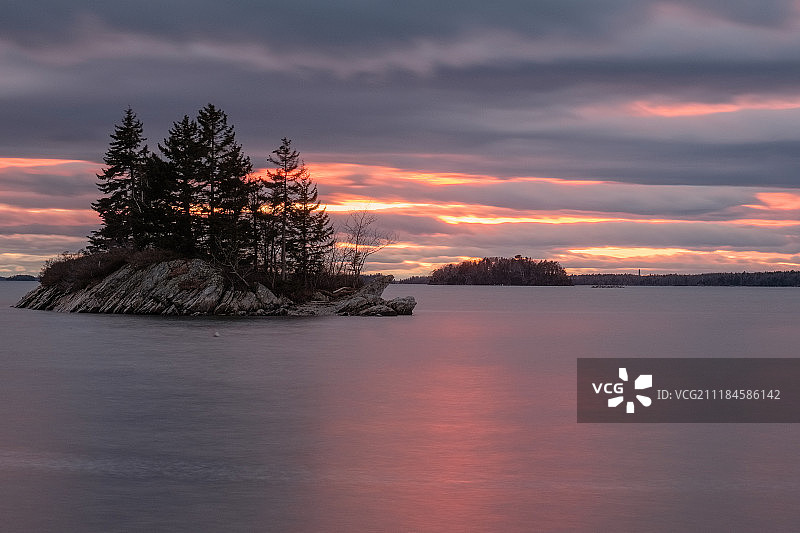 了望点日落图片素材