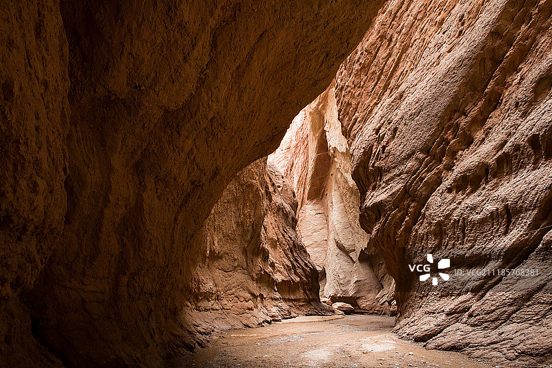 新疆库车天山大峡谷图片素材