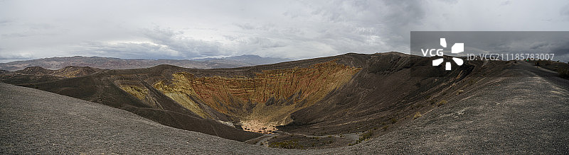 火山口全景图片素材