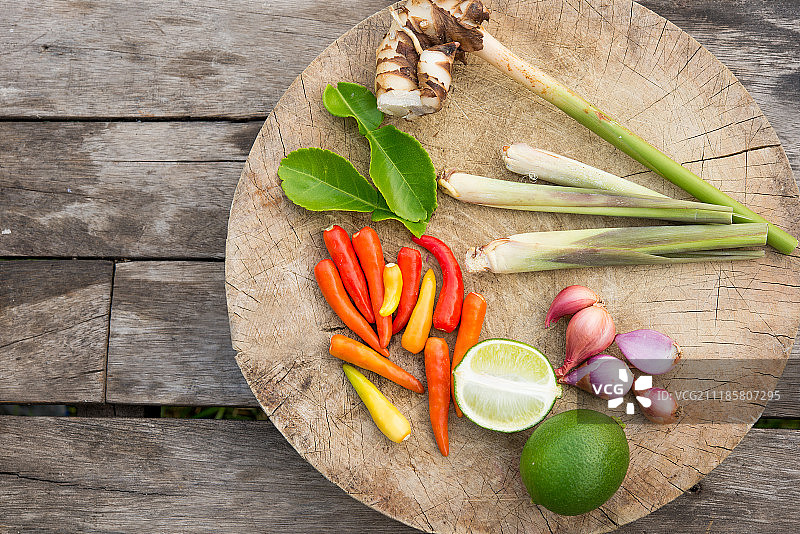 香料与木块图片素材