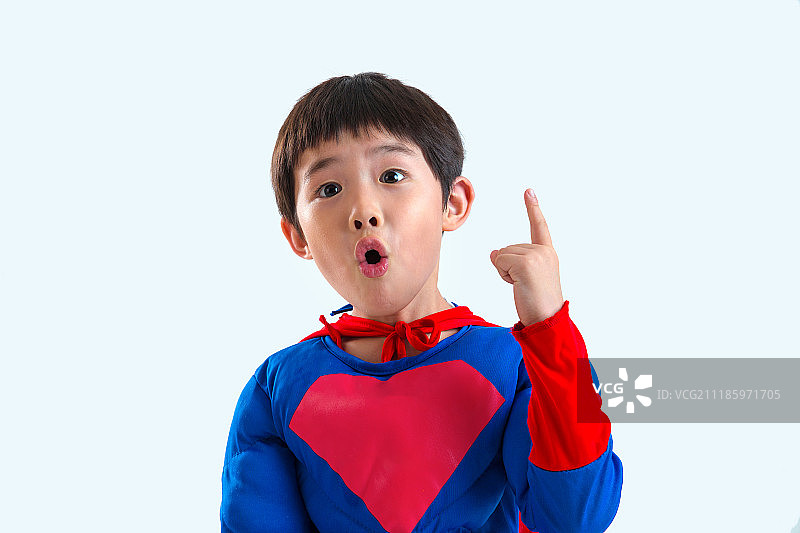 小男孩扮超人图片素材