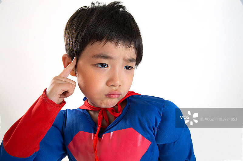小男孩扮超人图片素材