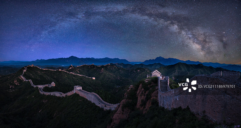 长城夜晚的星空图片素材
