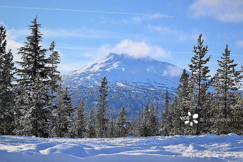 单身汉山图片素材