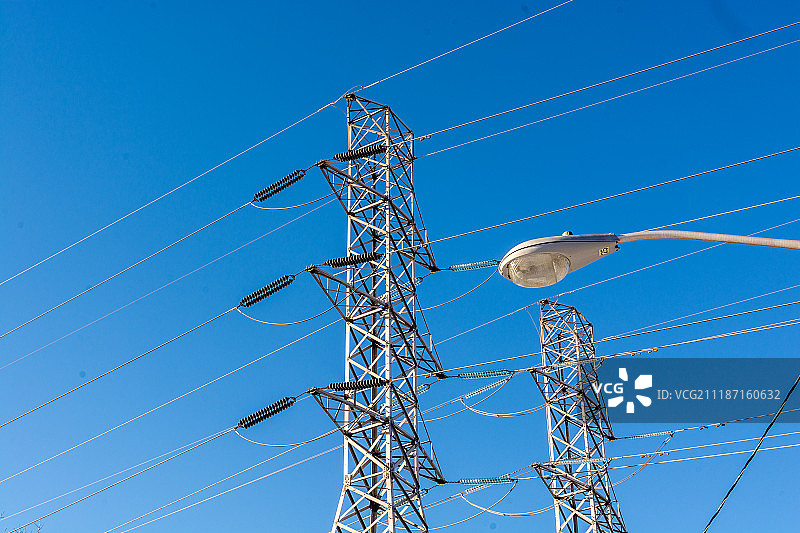 坚固的电力线路图片素材
