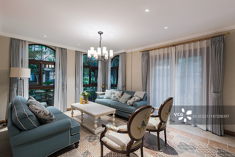 别墅客厅起居室样板间图片素材