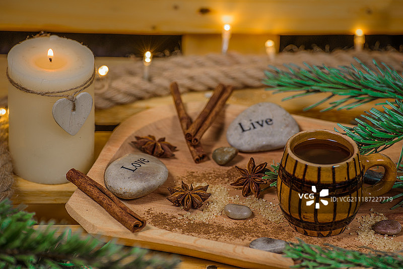 八角、肉桂、杯子、蜡烛图片素材